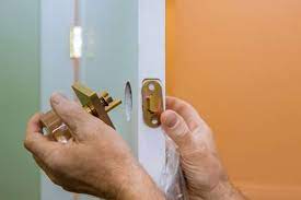 Reasons Why You Need Reliable Locksmith Services